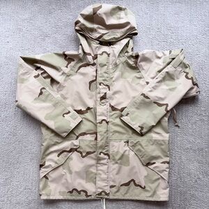 U.S. Issue Desert Gore-Tex® Cold Weather ECWCS Parka